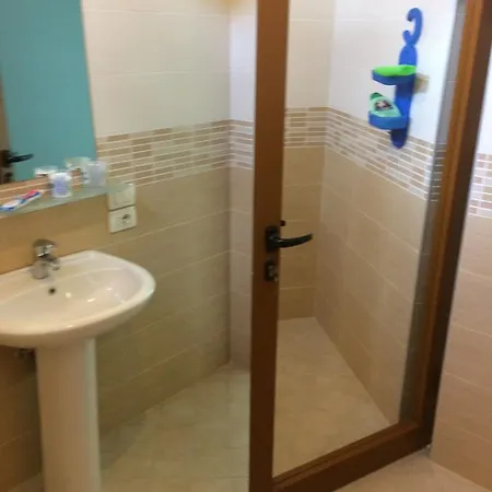 Nina ベッド・アンド・ブレックファスト